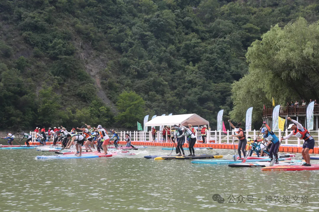 神農架漿板邀請賽茶嶺渡水上樂園隆重舉行3