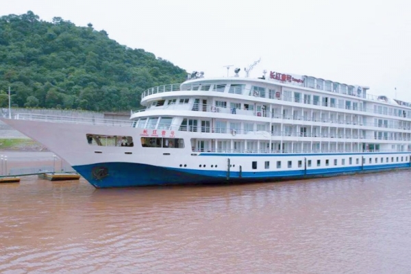 【長航系列】長江三峽游船[長江壹號]唯一過葛洲壩船閘又過三峽大壩升船機的豪華游船