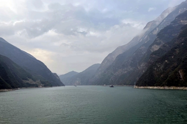 宜昌到重慶坐船多少公里，從宜昌乘坐世紀江山如詩游輪到重慶要多久時間