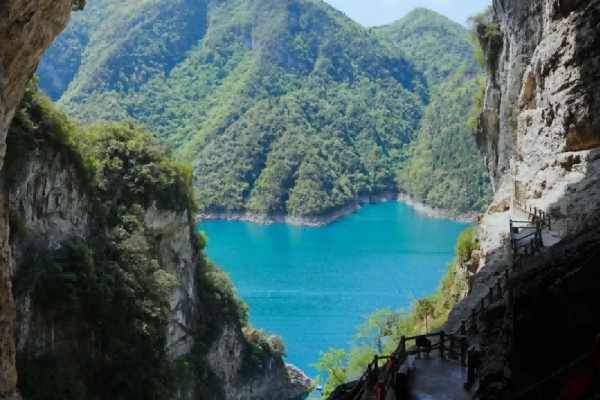 清江畫廊游玩景點推薦，宜昌的“仙本那”，邂逅中國版“玻璃海”