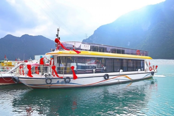 清江畫廊登上人民日報|跟著人民日報游清江畫廊