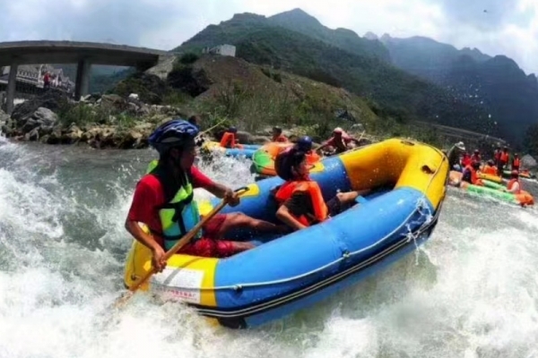 兒童和老人可以參加朝天吼漂流嗎？有什么限制條件？