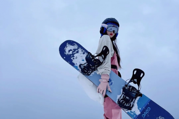 2025年神農架滑雪攻略，神農架三大滑雪場介紹（開板時間、雪場介紹、配套設施、門票價格等）