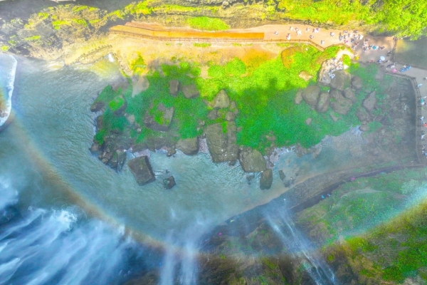 瀑浪開前路,執筆奪魁時!三峽大瀑布祝考生金榜題名