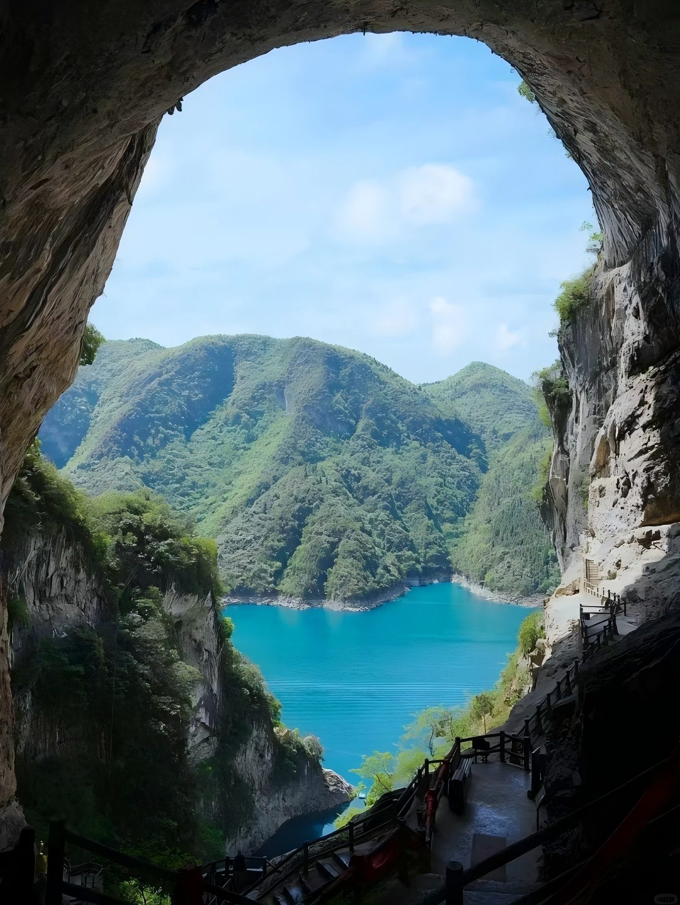 48414704cad1d13948fb158a1dfdba7(1)