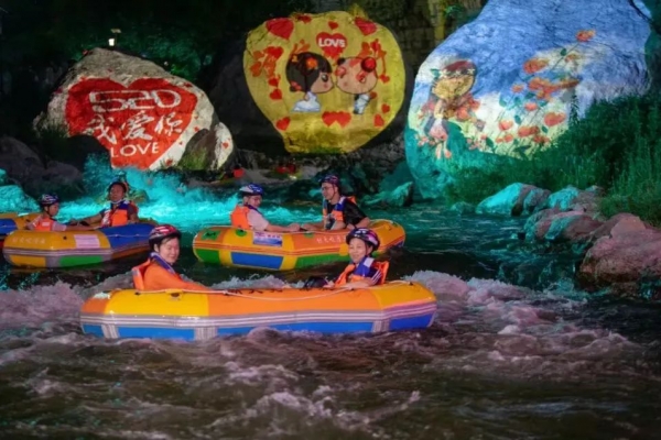 2025年朝天吼景區(qū)夜漂項目什么時候開放?