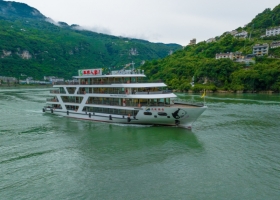 宜昌大壩升船機+兩壩一峽三峽人家線+清江畫廊豪華經(jīng)典三日游跟團游