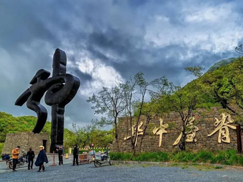 神農架跟團二日游多少錢，在哪里坐車，蕞佳路線
