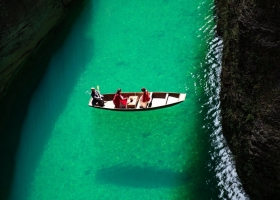 宜昌到恩施（土司城+恩施峽谷+屏山+宣恩+梭布埡）四天三晚純玩0購物團