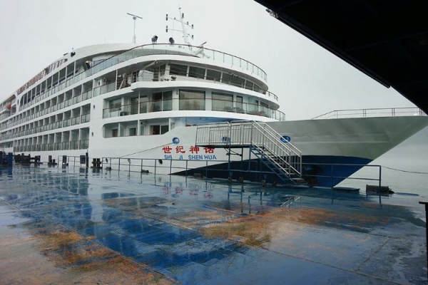 2025 世紀神話號重慶到宜昌 4 天 3 晚攻略：含自選項目 / 行李服務，輕奢游三峽?