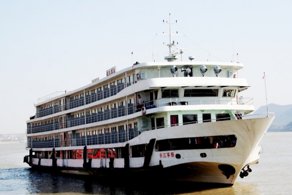 宜昌到重慶三天兩晚的游船多少錢？三峽游船在哪里預(yù)訂？