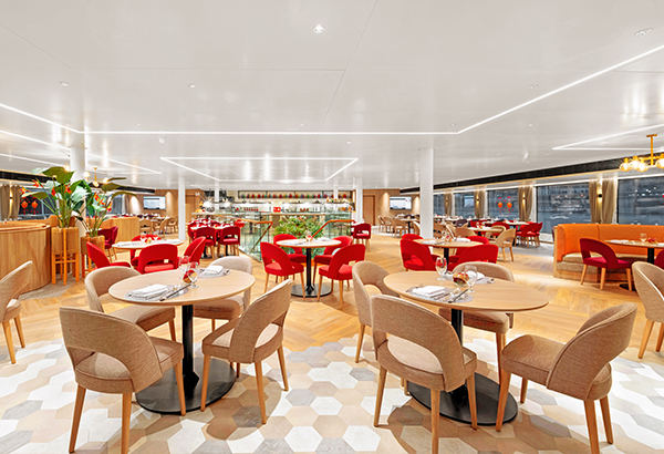 雙層環(huán)球餐廳1